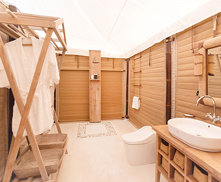 ラグジュアリーなテント３